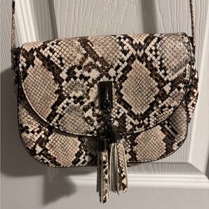 Snakeskin Pattern Crossbody Bag
